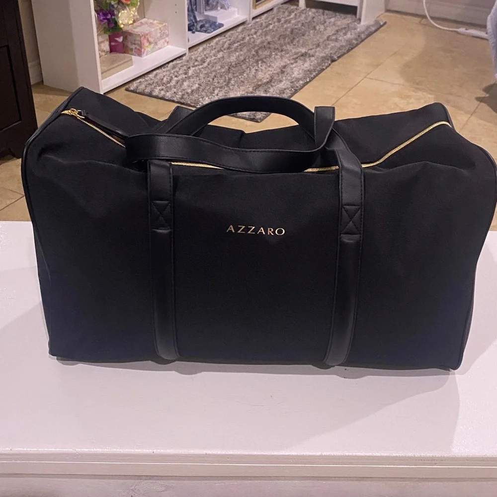 N/A azzaro black